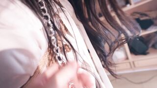 【悠米定拍】字幕版《OL的游戏》 指导下属工作一直偷看我的大腿和足，还偷看绳艺视频，我答应只要他完成工作就陪他好好玩一番～