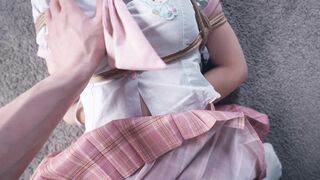 【悠米】《应聘的女模特5》我在网上发布一则“应聘绳模”的兼职，没多久一位JK小姐姐就上门咨询，我简单告知她大概要求后