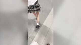 重口警告！妹妹的精液食物吃播「Jojo九九」定制群资源《你好篇》高中毕业到哥哥城市上大学，那时候还不知道哥哥在拍我并“加料