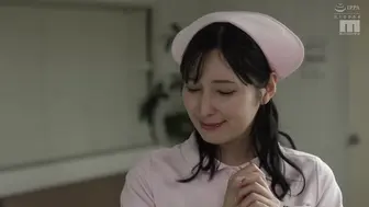MIDA-604 [中文字幕]让人舔舐那淫荡的肛门，然后进行现场射精的诱惑！拥有巨大臀部、极其淫荡的护士-仲村みう