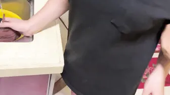 【网曝黑料泄密】变态儿子背着老爸调教亲妈，亲自给爸爸戴上了绿帽