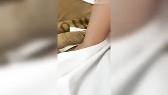 【国庆假期】岳母串门，趁女儿国庆加班期间不在家勾引女婿无套内射！