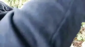 偸情小姨子山上野战正在性头上被路人打断