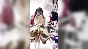 反差萝莉 变装镜前看着自己高潮了