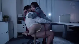 JUR-467 [中文字幕]被迫与最讨厌的男人做最有爱意的拥抱…… 日下部加奈