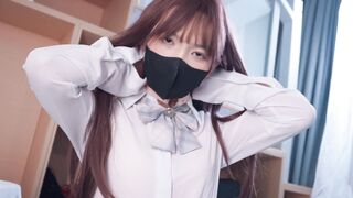 154【丝米】《圈养调教男娘小叶3》小叶化身JK少女，乖乖带上项圈，大腿根部贴上郊狼，让主人肆意遥控玩弄