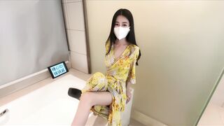 011 窈窕身材02年女神回归黄色战袍圆润蜜乳这身材蜜穴令人窒息超爽抽送内射中出