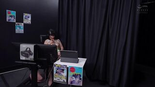 PPPD-887 [中文字幕] 佐知子 - 成人VR體驗包廂巨乳女大學生溼濡興奮！肉棒插入也不在意高潮幻想！？現實！？高潮