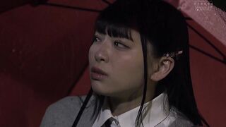 CAWD-612 [中文字幕] 花柳杏奈 - 寫實版 盛夏的驟雨 濕透的女學生躲雨中被不認識的中年大叔欺負